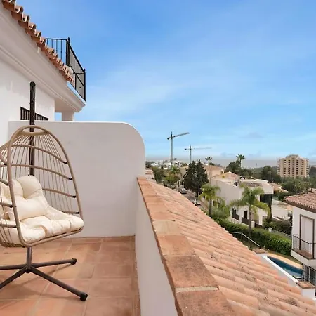 Apartment Adosado Con Solarium Y Piscina En - Vistamar 16 *