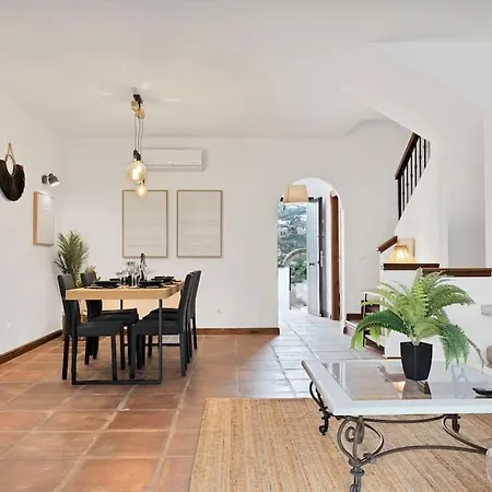Adosado Con Solarium Y Piscina En - Vistamar 16 Apartment Marbella